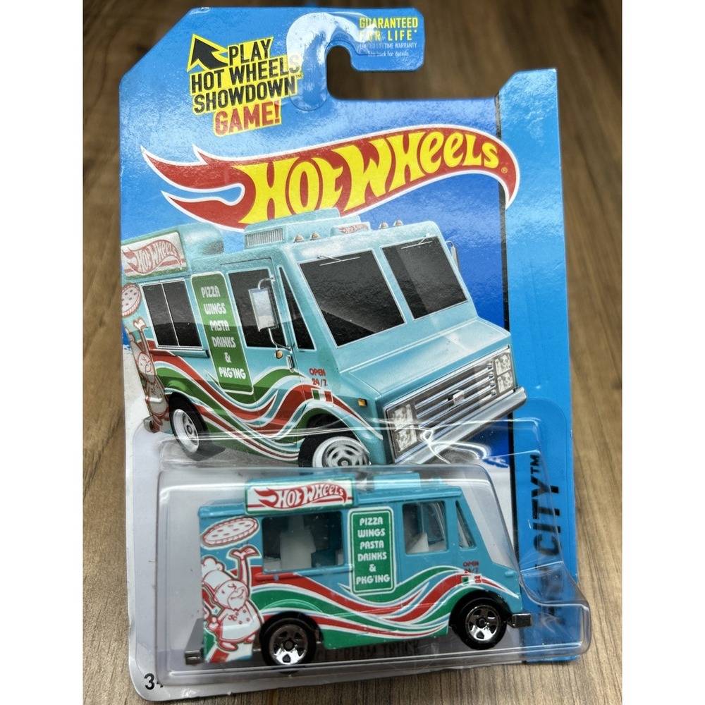 2014 Hot Wheels SWEET STREETS 9/250 HW CITY‎ diecast Mattel Pizza Truck Wings